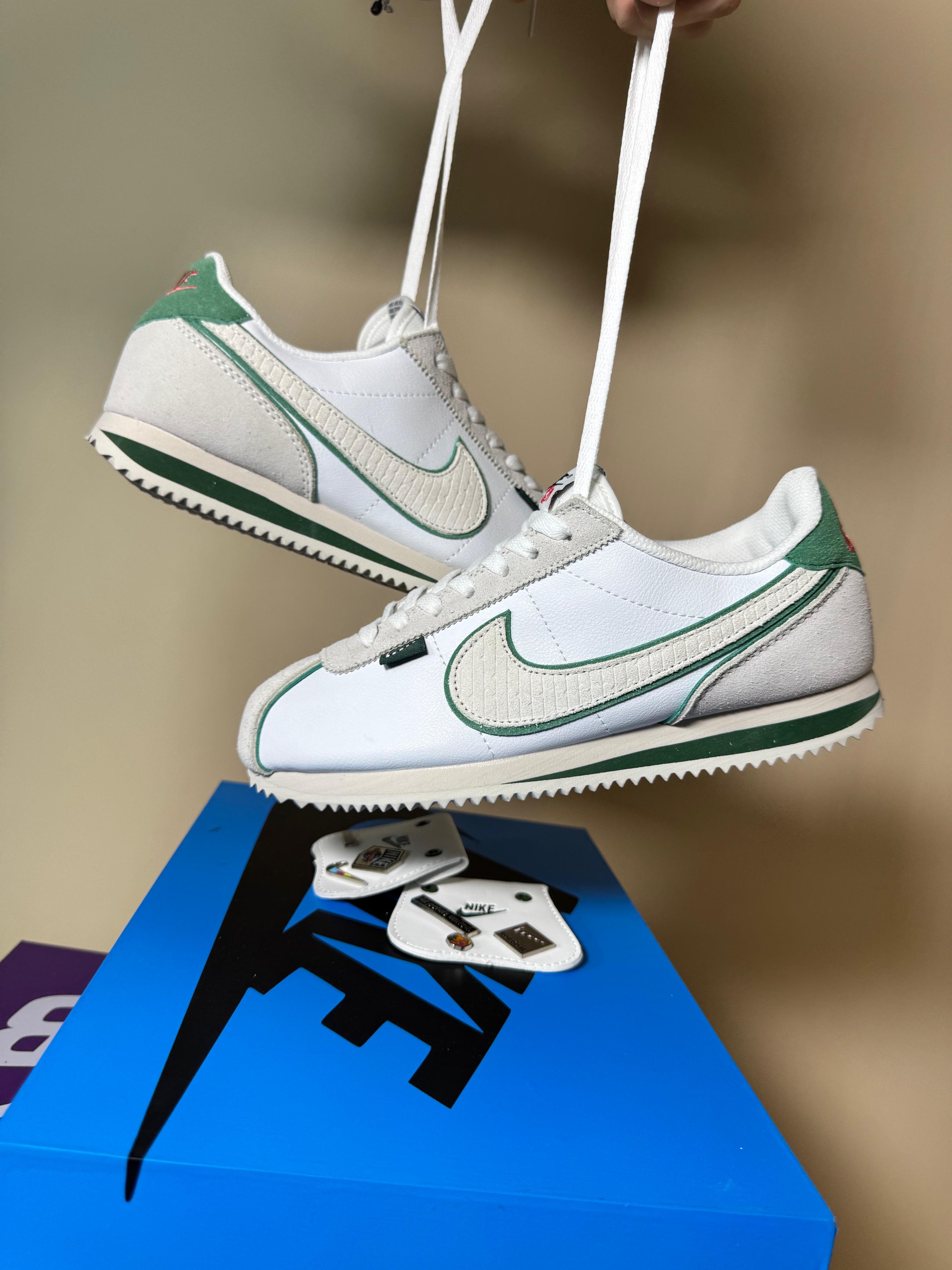 6.NIKE CORTEZ