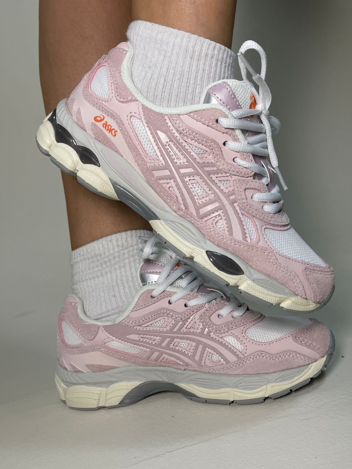 0.3. ASICS GEL